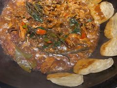地锅贴饼-地锅公社·现炒地锅鸡·地锅鱼·夜宵(罗锦路店)
