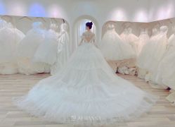 -HANSA韩纱婚纱礼服·龙凤褂·西装设计师集合店