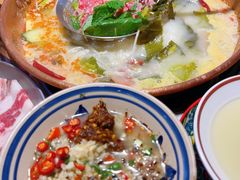 -洱火云南酸菜牛肉火锅(石景山当代商城店)