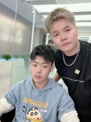 -PE SALON