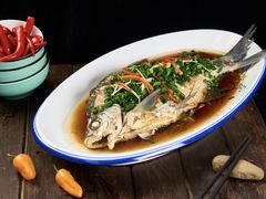 -芦茨金富饭庄·25年老字号·专做稻草鸡