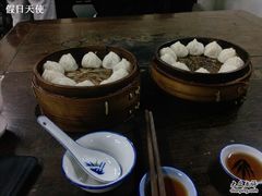 虾肉、鲜肉小笼-吾介小籠館