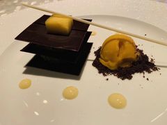 芝麻巧克力蛋糕-广州四季酒店·佰鲜汇·现代法餐