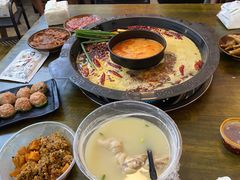-黄潇洒老火锅(九眼桥宏济巷店)
