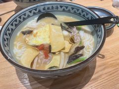 -蒙自源米线(明丰广场店)