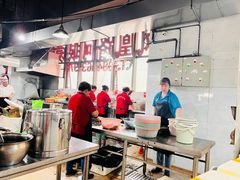 -凤凰路何眼镜香辣蟹(花果园店)