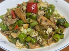 -芦茨金富饭庄·25年老字号·专做稻草鸡