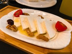 土耳其白奶酪盘-Efes Turkish & Mediterranean Cuisine 艾菲斯餐厅(陆家嘴店)
