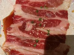 -山川小町·极番烧肉(新地假日广场店)