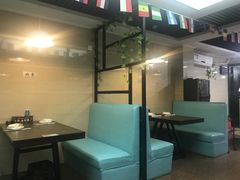 卡座-茅炒屋龙虾·烧烤·湘菜(新河路店)