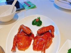 烤乳鸽-利苑酒家(华熙国际店)