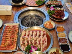 -明洞阿姨·韩式酱蟹烤肉·创意料理(三元桥店)