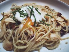 -ROAST coffee & eatery