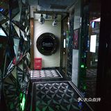 团的阳光场可以唱三个小时，还含有四瓶怡宝