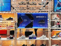 -NIKE品牌体验店(南京东路店)