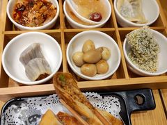 九宫格小吃拼盘-蓉李记成都名小吃(武汉菱角湖万达店)