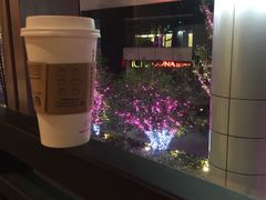 -星巴克(上海虹桥南丰城办公楼店)