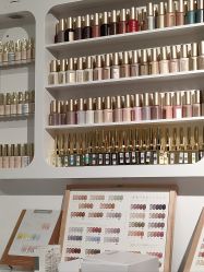 -丽心自助美甲美睫