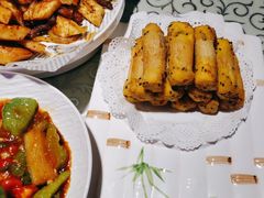 -巴特餐饮6加1音乐餐吧·新疆菜