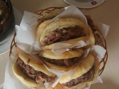 -闫家驴肉老店(华电一校店)