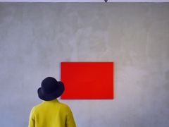 -Nathalie Djurberg与Hans Berg“牛皮纸包裹的月亮”-Prada荣宅当季展览