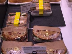 -巴黎贝甜(宜山路店)