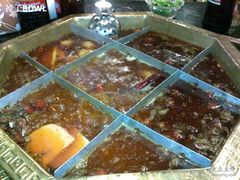 沸腾的九宫格-蜀九香火锅(彩虹店)