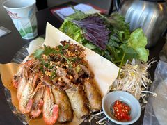 越式手卷拼盘-大头虾越式风味餐厅(光明广场店)