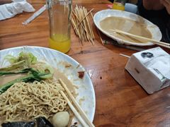 -郭记小街麻辣烫(南小街总店)
