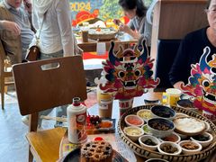 -包整·丝娃娃(一览甲秀楼风景店)