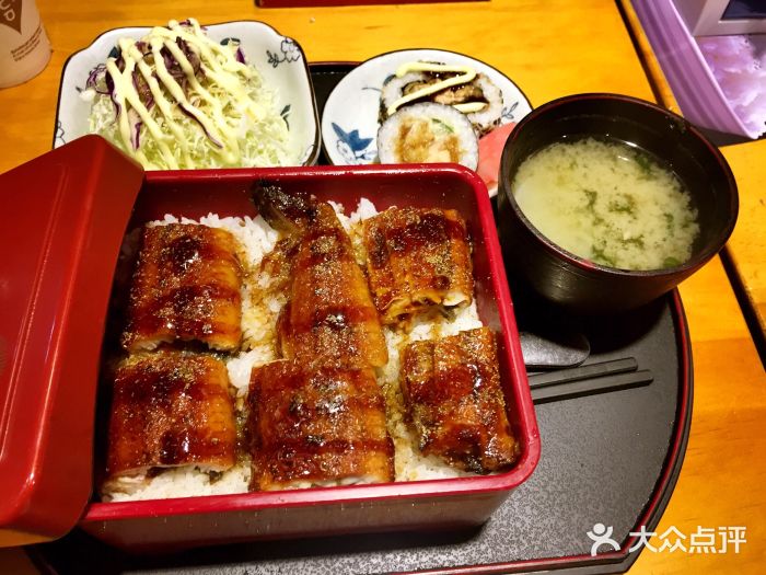 日式浓香鳗鱼饭套餐