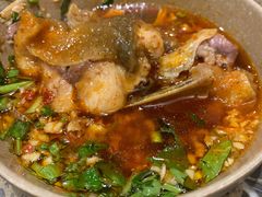 -肖肖酸萝卜鱼火锅(总店)