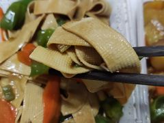 尖椒干豆腐-李老哈·东北菜(宋园路店)