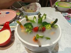 -水桶王国主题餐厅·聚会·生日派对·亲子活动·家庭套餐(亚龙湾希尔顿店)