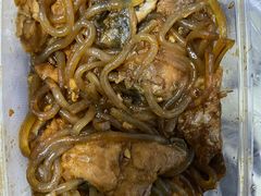 炖鱼头豆腐粉条-金鹏鱼肉馆