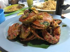 咸蛋黄炒螃蟹-明记烧鱼美味店