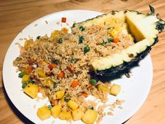 菠萝海鲜炒饭-越美小馆·越南料理(曲江店)