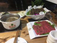 -珍巴奴毛肚牛肉小火锅(四惠店)