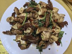 -超越海鲜屋(飞龙物业店)