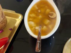 -何师烧烤·小龙虾·江湖川菜·精酿啤酒(中铁西城店)