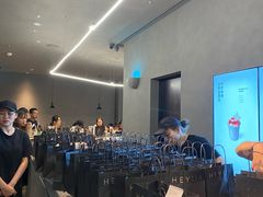 -喜茶(深圳万象城黑金店)