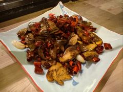 邹椒炒牛肝菌-缘生态云南菜·野生菌庭院餐厅(华侨城店)