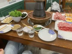 -楼外楼大刀肉传统火锅居(博学路店)