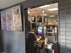 -麦当劳(新天地得来速店)