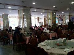 大堂-添福来墨鱼饺子 · 海鲜东北菜(大连星海·黄浦路店)