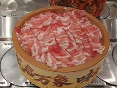 -龍歌自助小火锅(芝罘万达店)