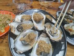 -蚝哥花姐湛江烤生蚝(美丽湾市场店)