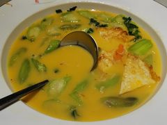 -宝燕海货工场(长江国际店)