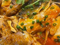 -魏铭鱼头捞饭(晋阳路店)