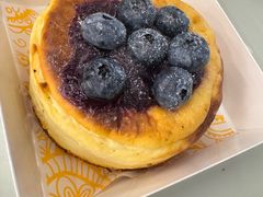 蓝莓巴斯克芝士蛋糕-OUR Bakery(三里屯太古里店)